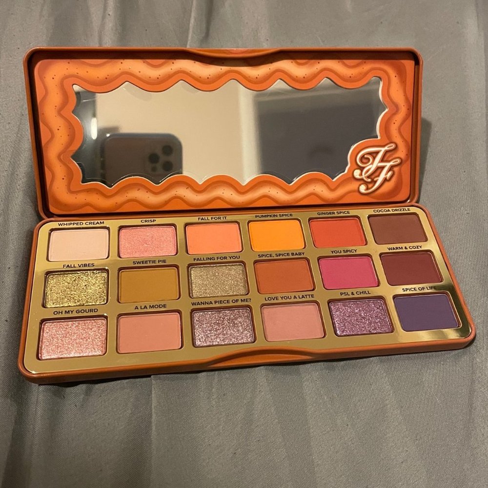Too Faced Pumpkin Spice Limited Edition Warm & Spicy Eye Shadow Palette